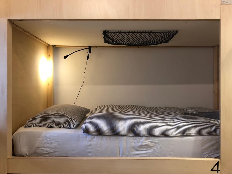bunk bed
