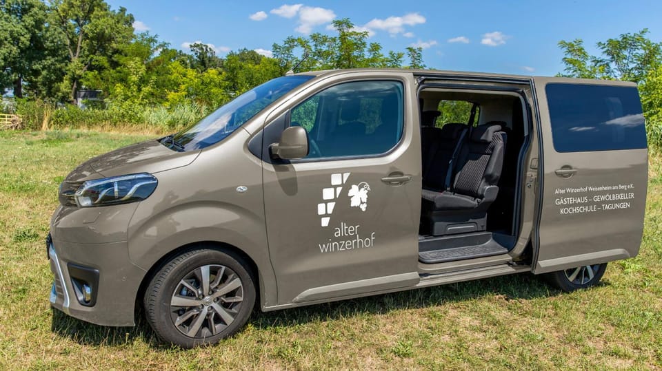 Alter Winzerhof Weisenheim am Berg e.K. Bed and Breakfast in Rhineland-Palatinate