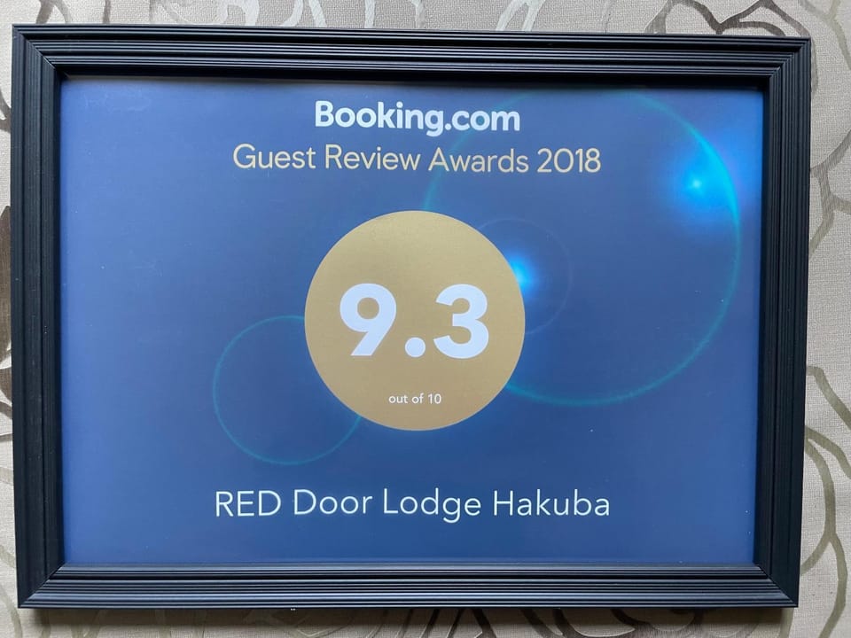 RedDoorLodge Hotel Hakuba Nature lodge in Hakuba