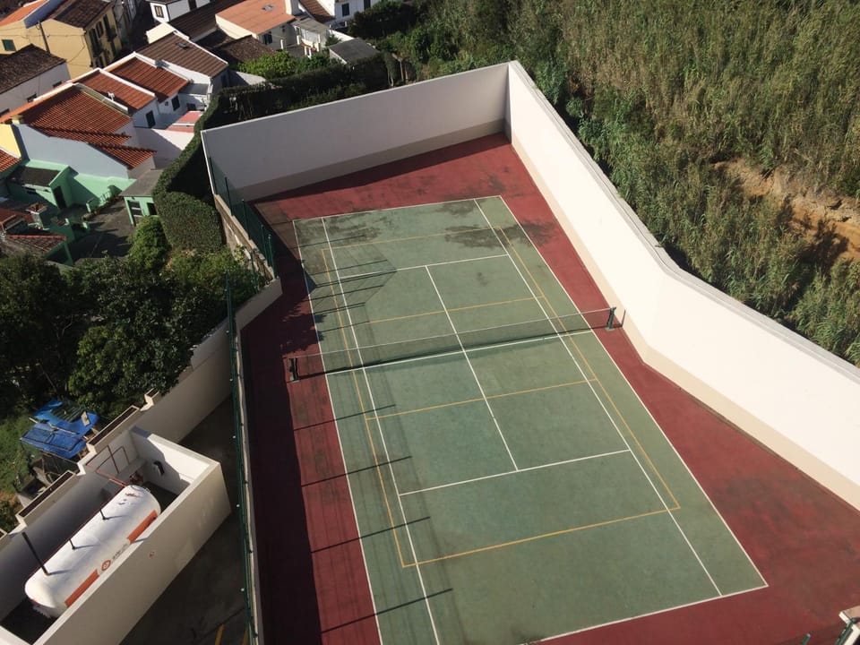 Tennis court