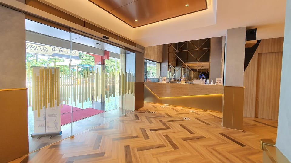Lobby or reception, Lobby or reception