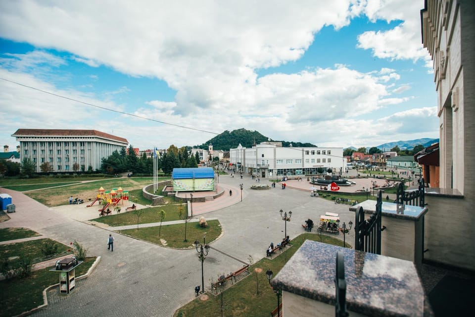 Neighbourhood, City view