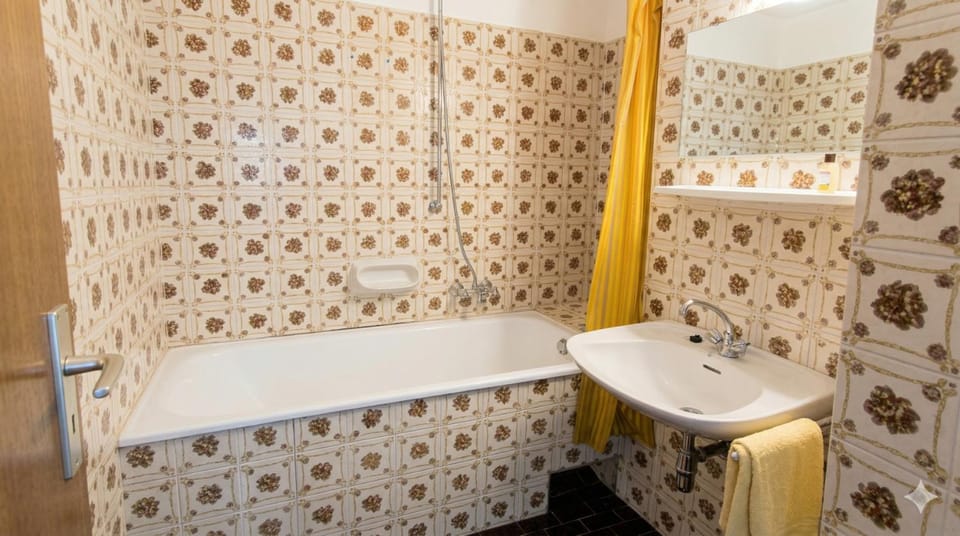 Bathroom, Bath