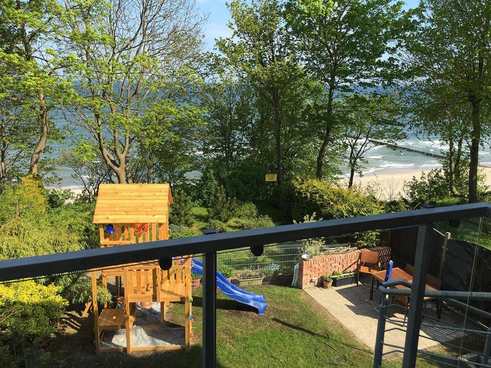 Balcony/Terrace, Garden view