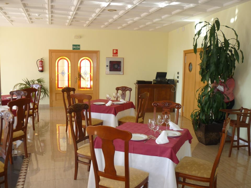 Restaurant/places to eat
