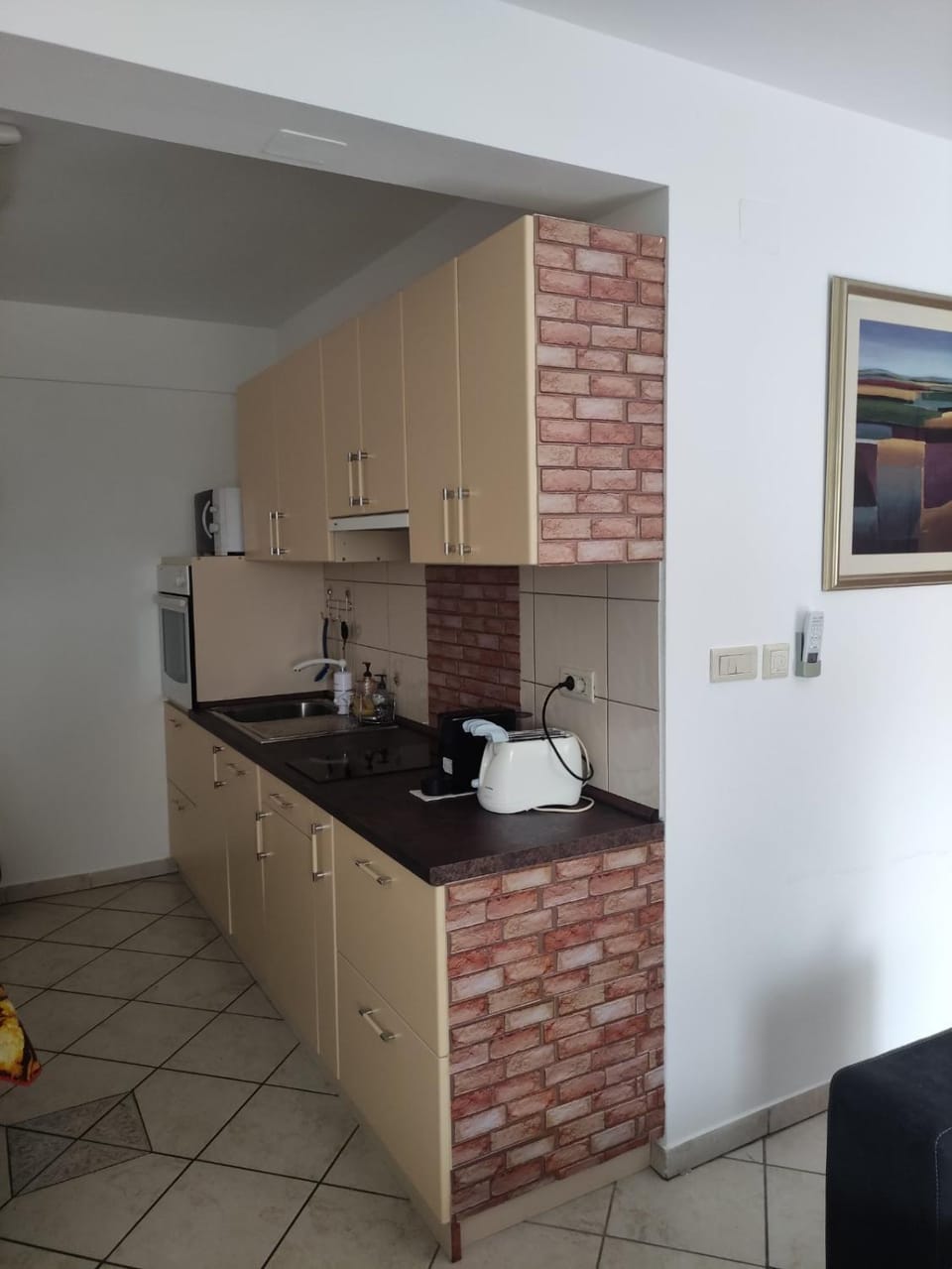 Kitchen or kitchenette