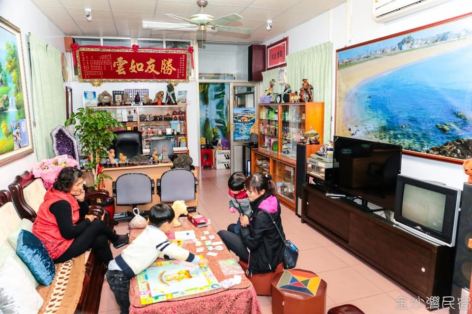 Communal lounge/ TV room, Activities, Lobby or reception