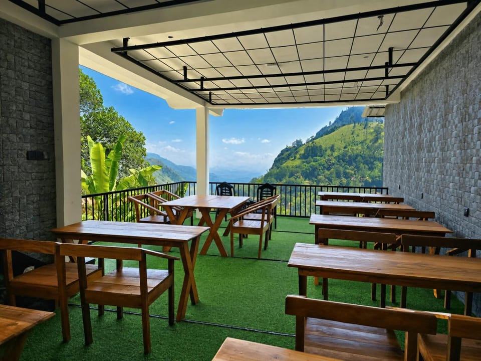 Restaurant/places to eat, Natural landscape, View (from property/room), Balcony/Terrace, Mountain view