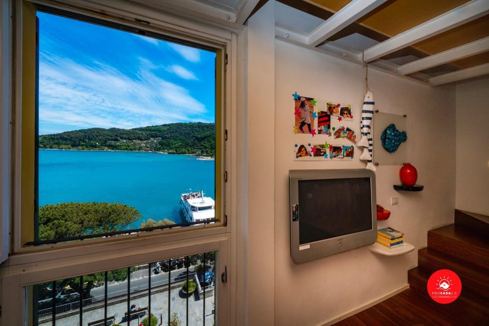 Natural landscape, TV and multimedia, Sea view