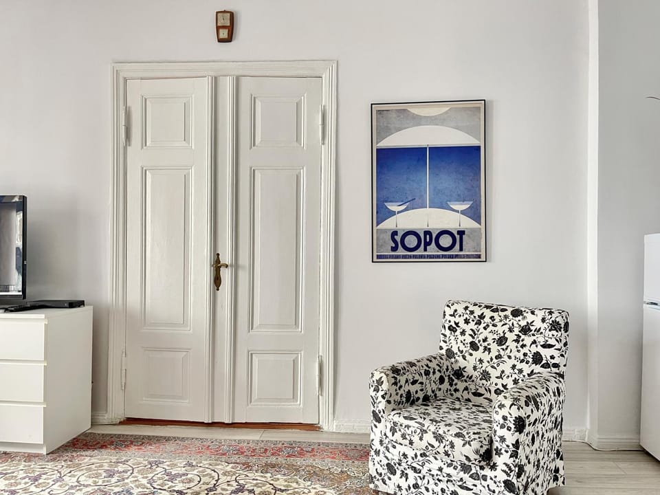 Living room, Decorative detail, Seating area