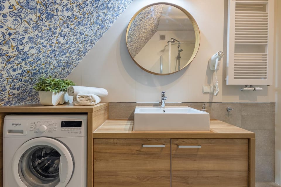Bathroom, heating, towels, washing machine, dryer