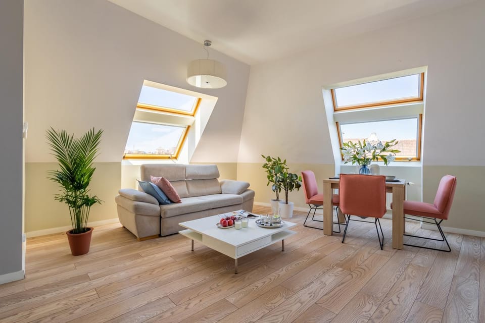 Living room, Photo of the whole room