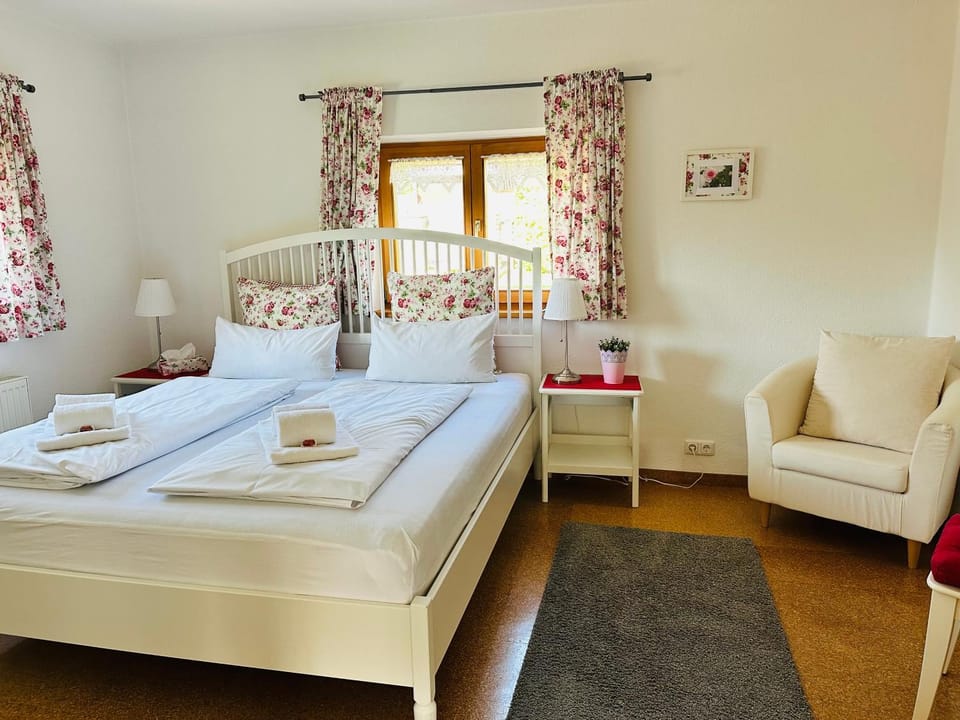 Ferienwohnung Magdalena - ruhig, zentral, schöne Sonnenterrasse Apartment in Schliersee