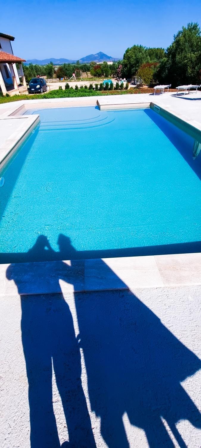 Restaurant/places to eat, Garden, Swimming pool