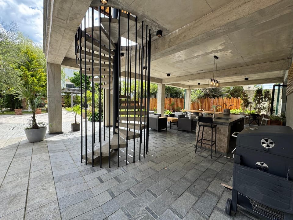 RestCoast Villa Villa in Georgia