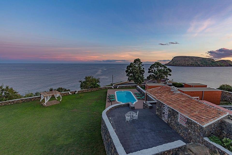 Off site, Day, Natural landscape, Lobby or reception, Pool view, Sea view, Swimming pool, Sunset, sunbed
