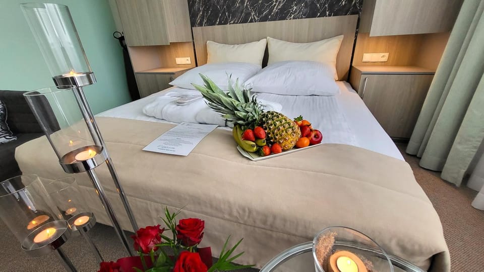 Decorative detail, Bedroom
