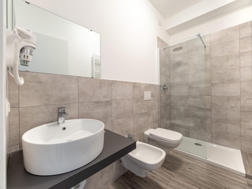 Shower, Bathroom
