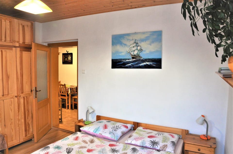 Photo of the whole room, Decorative detail, Bedroom