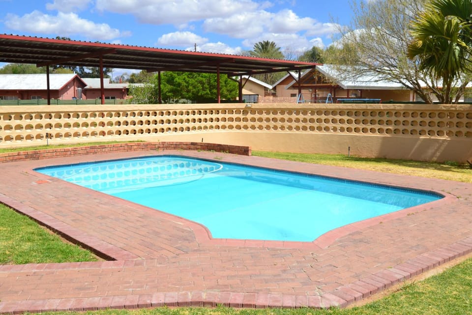 Garden, Swimming pool