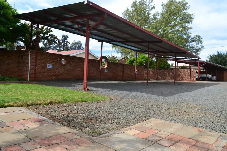 Garden, Area and facilities