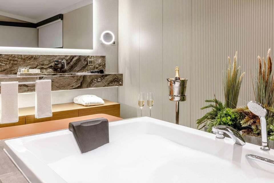 Bathroom, Bath