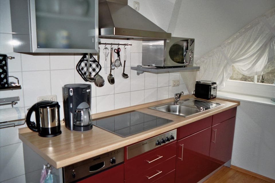 Coffee/tea facilities, Kitchen or kitchenette, Photo of the whole room, Decorative detail