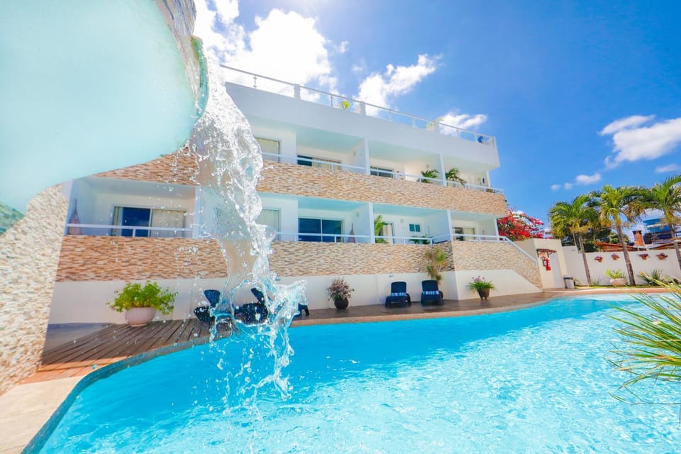 Property building, Swimming pool, Swimming pool