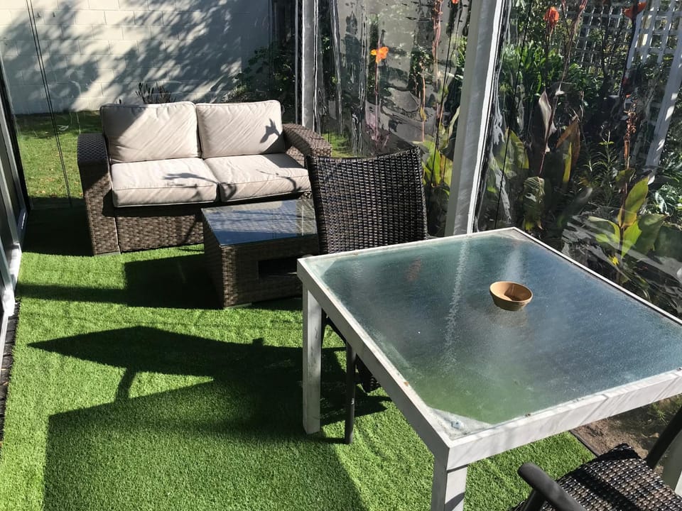 Living room, Garden view