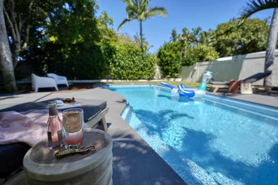 Garden, Swimming pool, sunbed