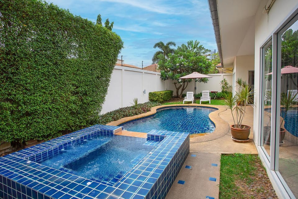 Garden view, Pool view, Swimming pool