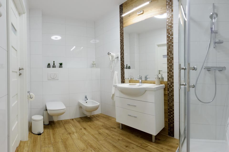 Property building, Bathroom