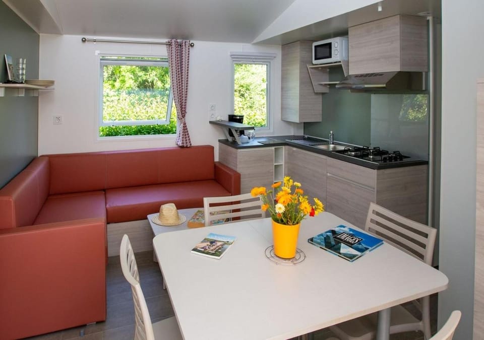Camping Le Both d'Orouet Campground/ 
RV Resort in Saint-Jean-de-Monts