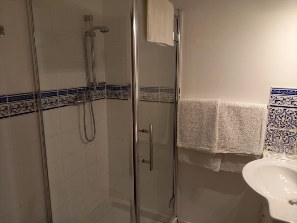 La Pantoufle Verte Bed and Breakfast in Catalonia