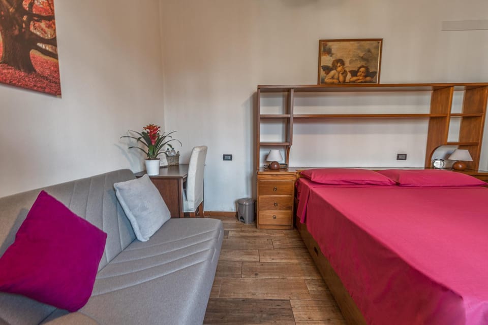 Bed, Decorative detail, Bedroom