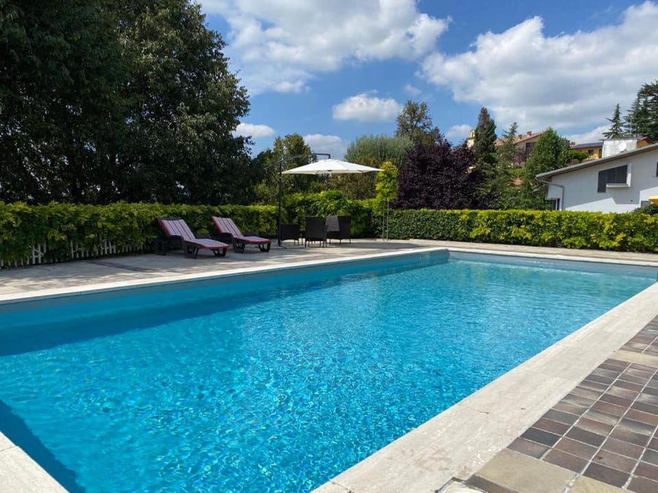 Swimming pool, Swimming pool