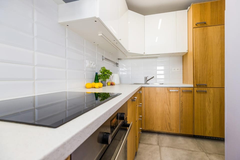 Kitchen or kitchenette, pet friendly, stove