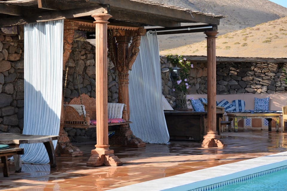 Swimming pool, Swimming pool