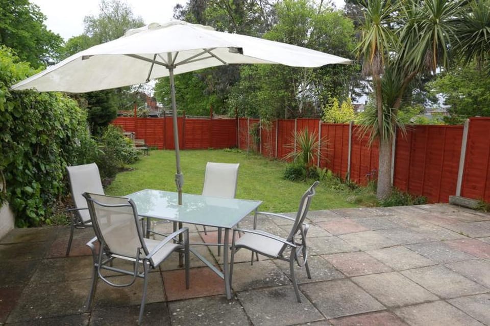 Patio, Garden, Dining area