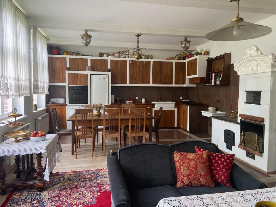 Living room, Dining area, flat iron, kitchen
