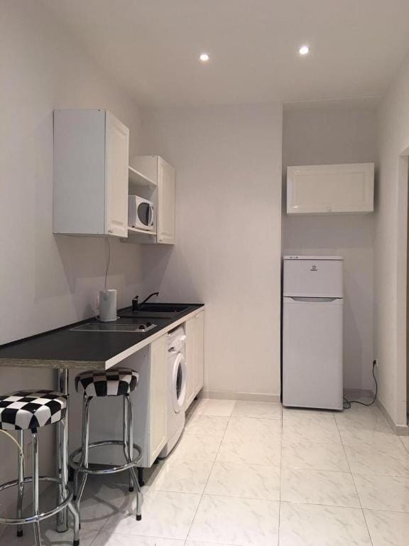 Monaco Studio #3 with private patio Apartment in Avenue du Carnier