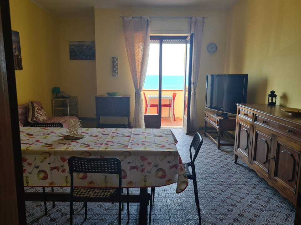 LunaMarina Apartment in Province of Massa and Carrara