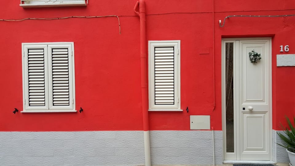 Facade/entrance, Day