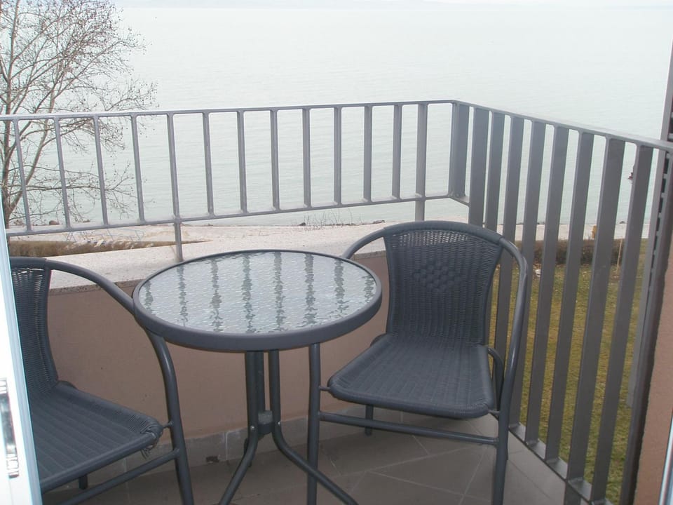 Club218 Relax Family Apartman Apartment in Siófok
