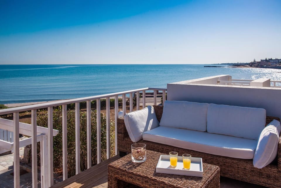 Nearby landmark, Summer, Balcony/Terrace, Other, Seating area, Beach, On site, Sea view