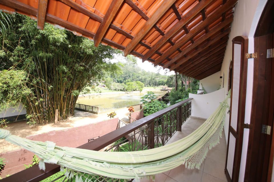 View (from property/room), Balcony/Terrace, Garden view, Lake view, Mountain view
