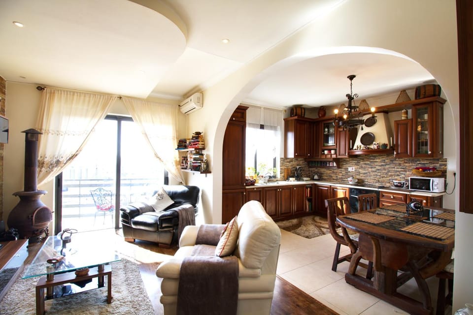 Communal lounge/ TV room, Communal kitchen