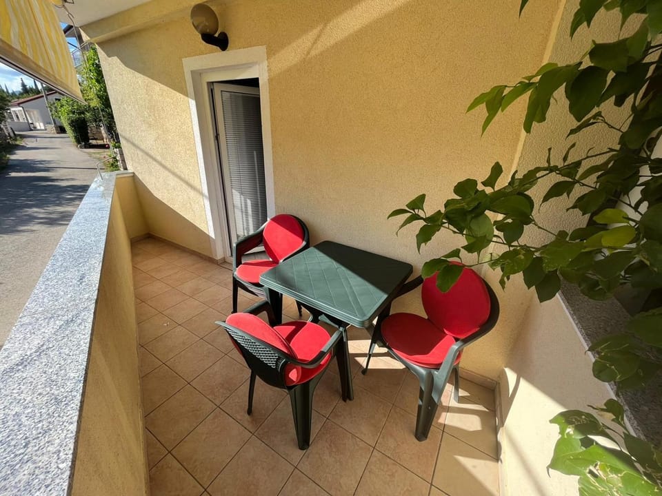 Apartments Jovic Apartment in Zadar County