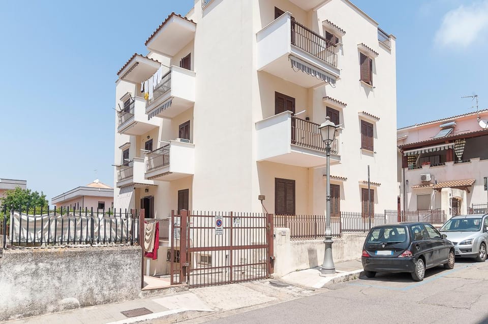 Property building, Facade/entrance, Bird's eye view, Quiet street view