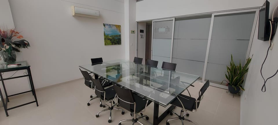 Meeting/conference room